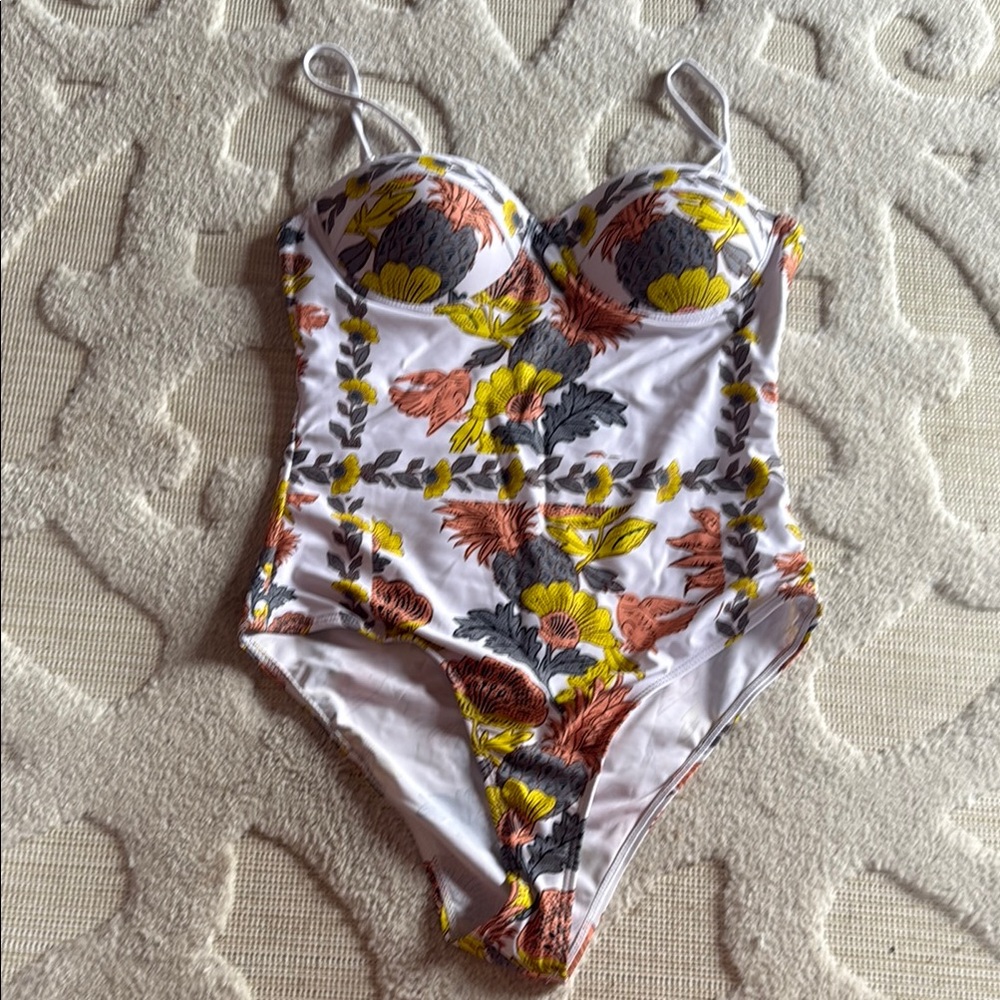 NWOT floral  women’s One Piece Swimsuit